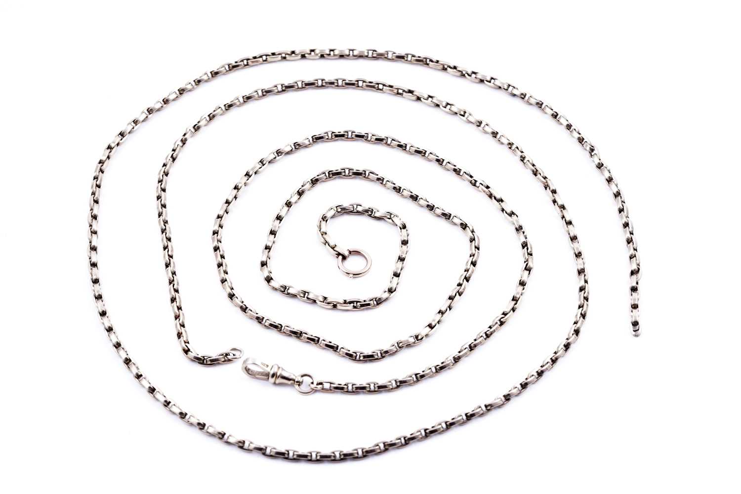 Lot 86 - A late 19th Century 9ct gold guard or muff chain