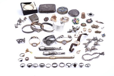 Lot 107 - Silver and costume jewellery, including a cigarette case and 1920s compacts