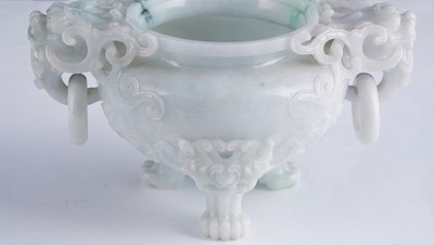Lot 346 - A jade censer and cover