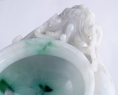 Lot 346 - A jade censer and cover