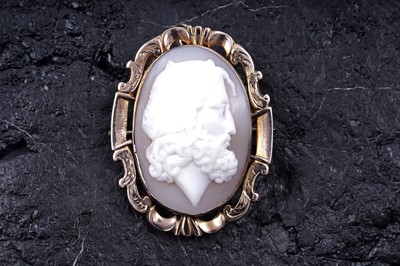 Lot 40 - A Victorian Grand Period carved shell cameo brooch depicting the Greek philosopher Aristotle