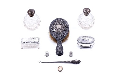 Lot 300 - Edwardian and later silver dressing table items