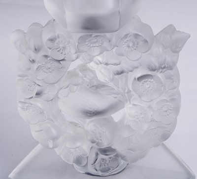 Lot 54 - A pair Lalique 'Mesanges' candlesticks
