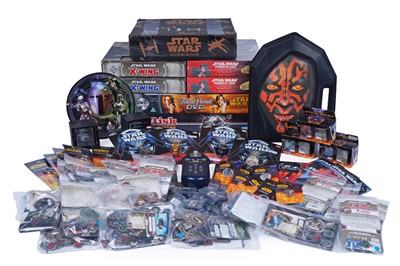 Lot 434 - A collection of Star Wars board games and collectables
