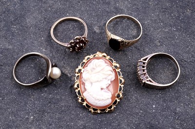 Lot 87 - Four mid-20th Century 9ct gold dress rings