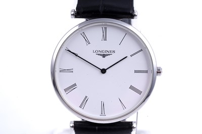 Lot 416 - Longines Le Grande Classique: a stainless steel cased quartz wristwatch