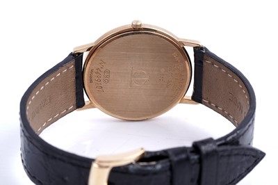 Lot 421 - Baume & Mercier: an 18ct yellow gold cased quartz wristwatch