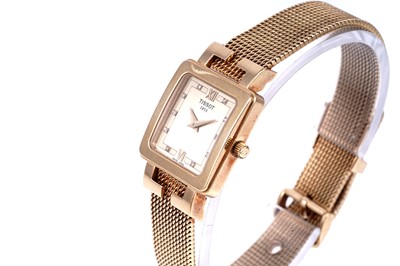 Lot 423 - Tissot Orinda: an 18ct yellow gold lady's dress watch