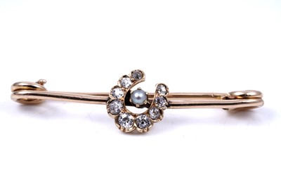 Lot 97 - A Victorian black pearl and diamond brooch