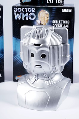 Lot 215 - A collection of Cards Inc. Characters Doctor Who cookie jars