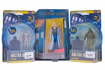 Lot 205 - Character Options Doctor Who collectables