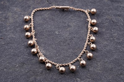 Lot 39 - An Egyptian 18ct gold anklet