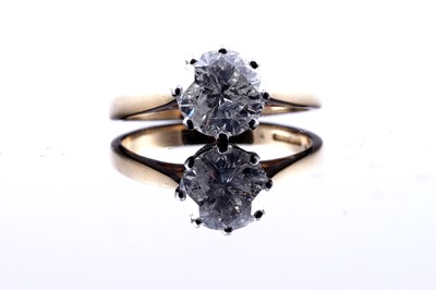 Lot 46 - A single stone 1.56 carats diamond ring