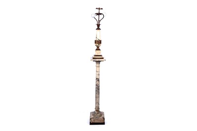 Lot 193 - An early 20th Century marble and ormolu mounted lamp