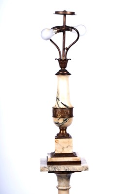 Lot 193 - An early 20th Century marble and ormolu mounted lamp