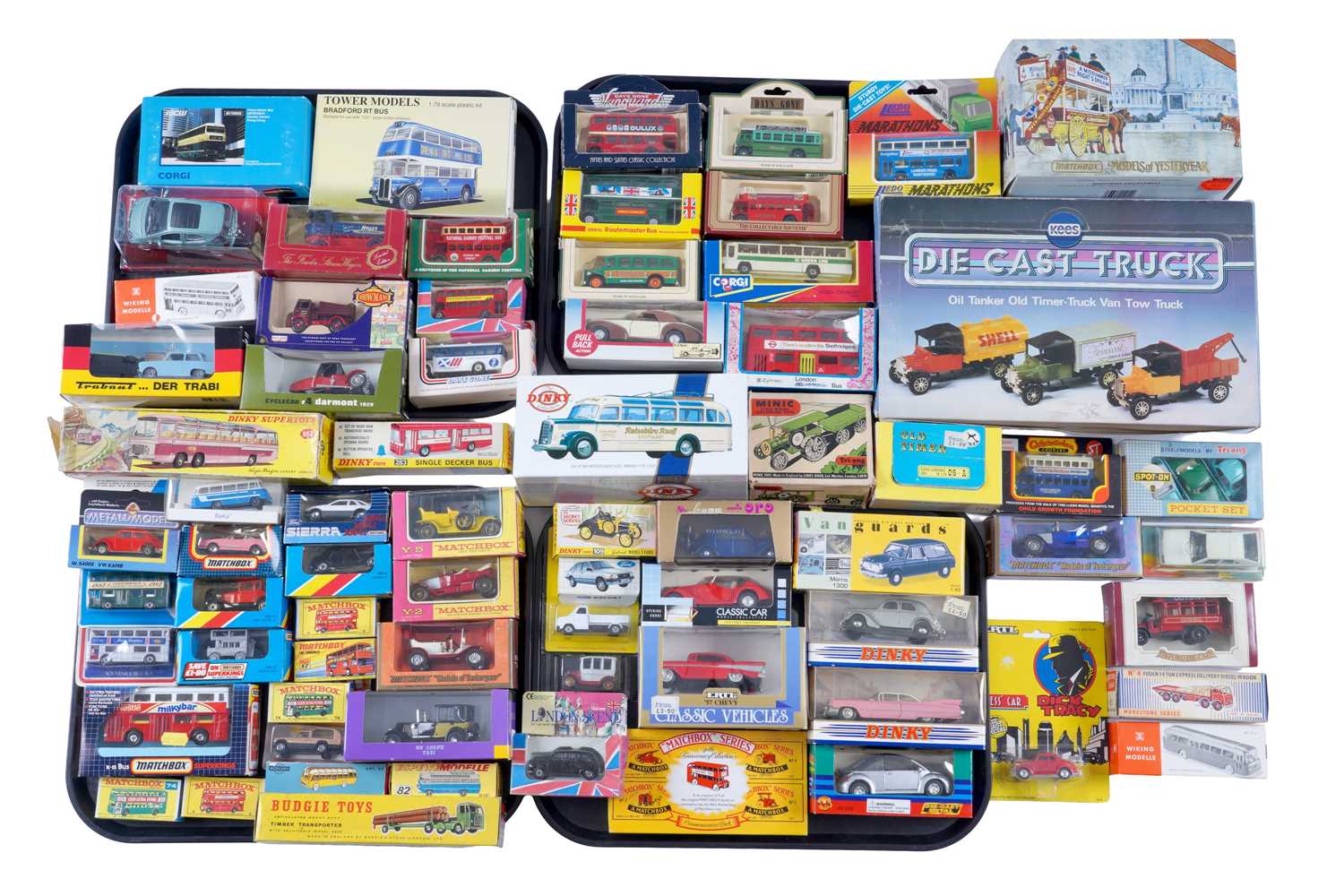 Lot 561 - A large collection of boxed and carded diecast vehicles