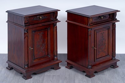 Lot 49 - A pair of reproduction mahogany bedside cabinets