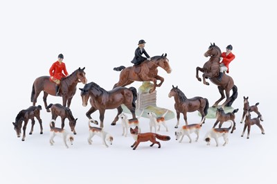 Lot 196 - A collection of Beswick ceramic hunting figures