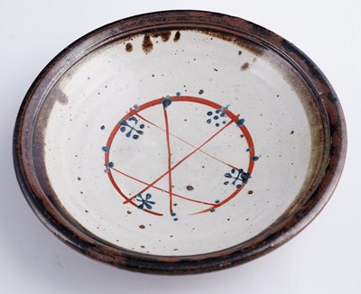 Lot 39 - A John Maltby dish; and a St Ives dish