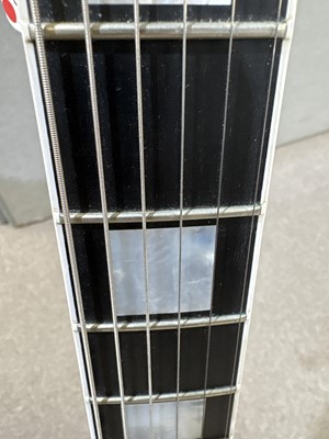 Lot 178 - A Gibson Les Paul Custom