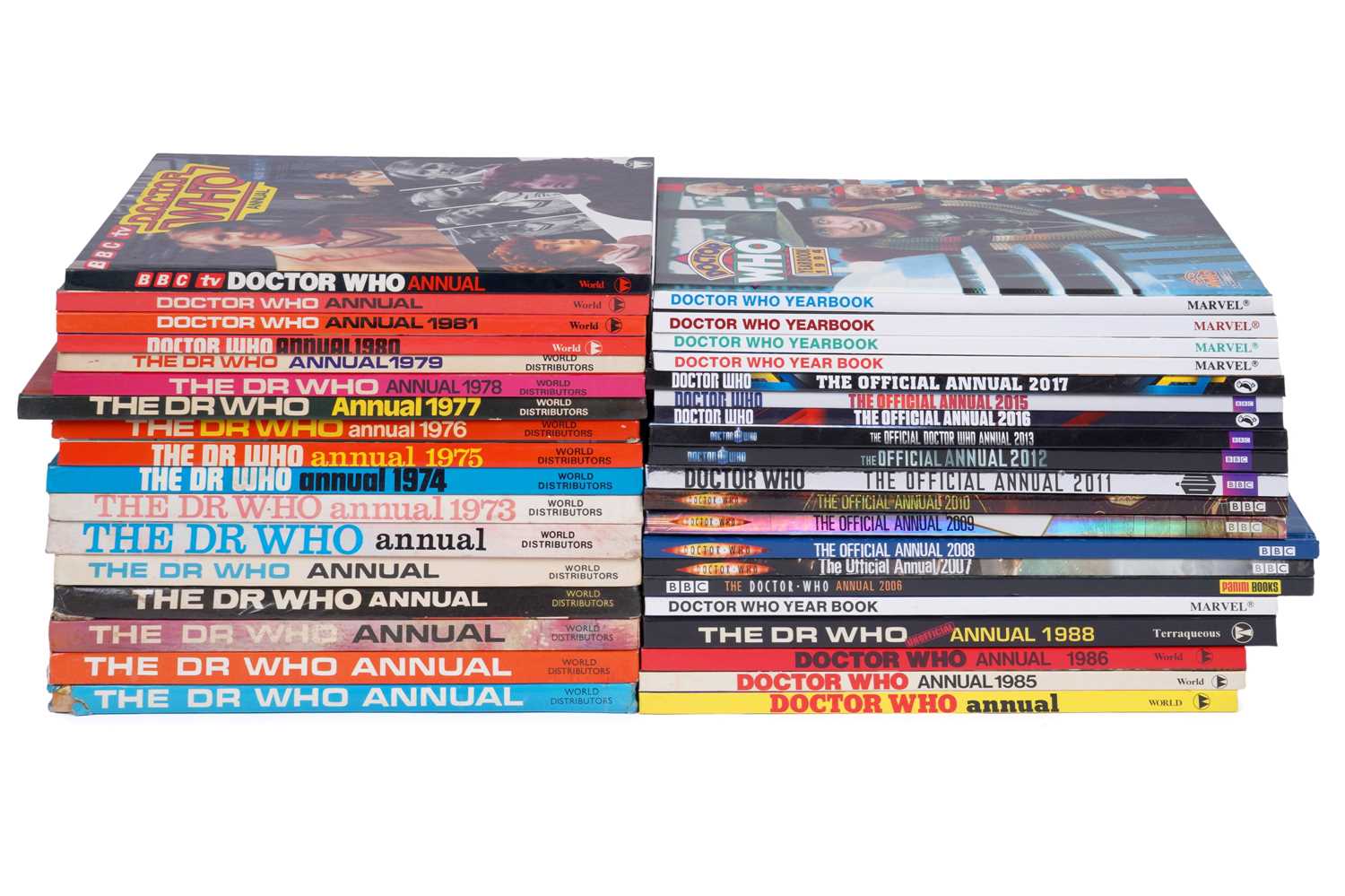 Lot 284 - A collection of Doctor Who Annuals, and Year Books