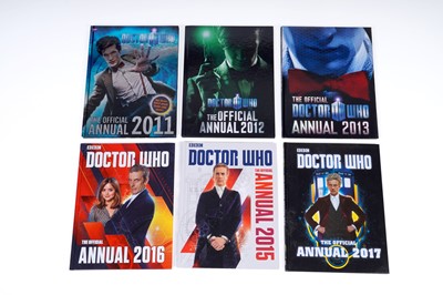 Lot 284 - A collection of Doctor Who Annuals, and Year Books