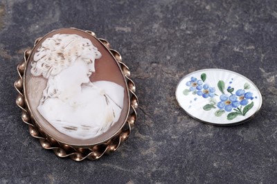 Lot 99 - A cameo brooch on 9ct gold; together with a David Andersen enamelled forget-me-not brooch