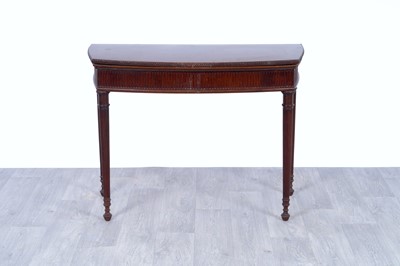 Lot 4 - A 19th Century-style fiddleback-mahogany and mahogany games table