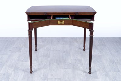 Lot 4 - A 19th Century-style fiddleback-mahogany and mahogany games table
