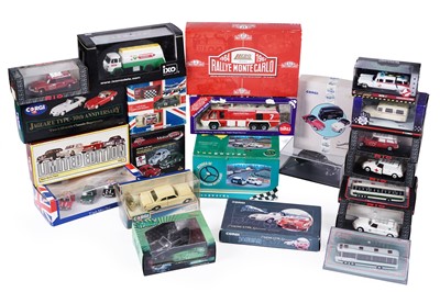 Lot 568 - A collection of boxed diecast vehicles
