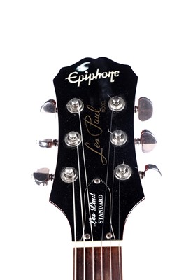 Lot 204 - An Epiphone Les Paul Standard