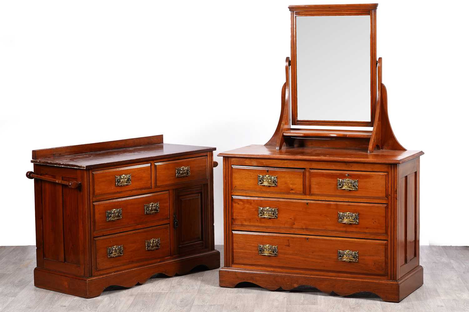 Lot 8 - Edwardian washstand and dressing table