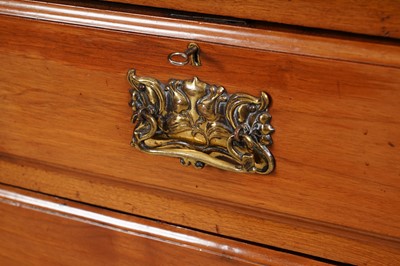 Lot 8 - Edwardian washstand and dressing table