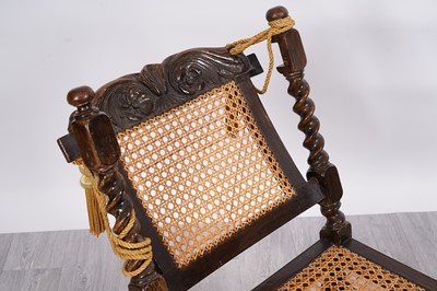 Lot 9 - A Jacobean-style oak daybed