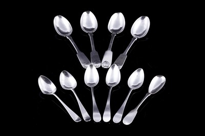 Lot 202 - Georgian Newcastle and other silver spoons