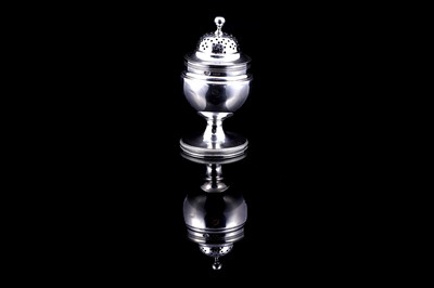 Lot 254 - An Edwardian silver sugar caster