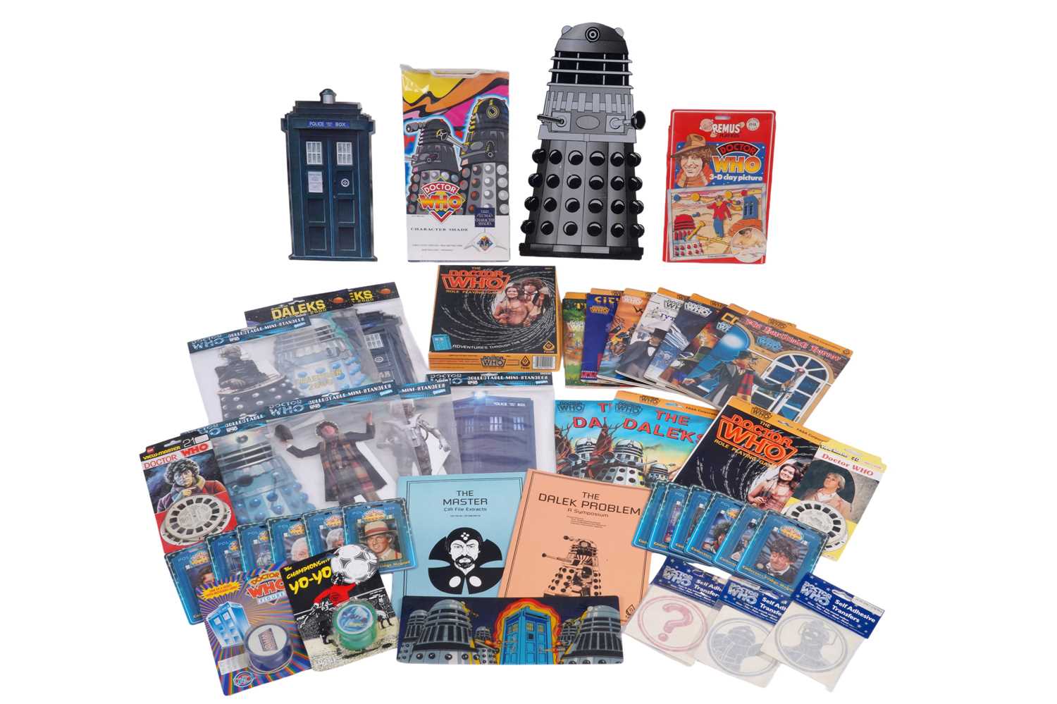 Lot 249 - A collection of Doctor Who Games and collector's items