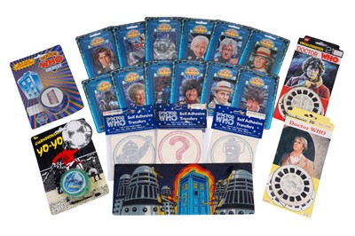 Lot 249 - A collection of Doctor Who Games and collector's items