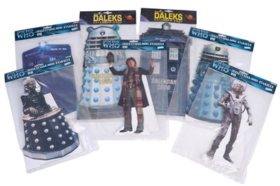 Lot 249 - A collection of Doctor Who Games and collector's items