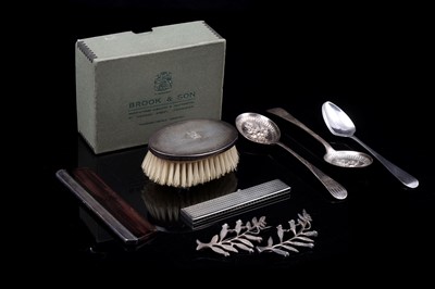 Lot 213 - 1920's and later silver; and other items, including a clothes brush and a patented propelling comb