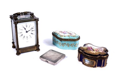 Lot 212 - Carriage clock and other items