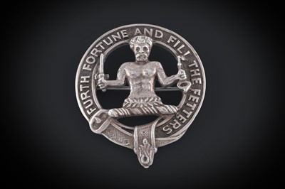 Lot 335 - A 20th Century Scottish silver clan badge