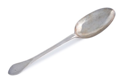 Lot 217 - An early George I West Country silver tablespoon
