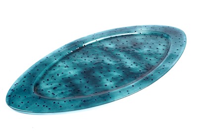 Lot 232 - A large oval studio glass serving tray
