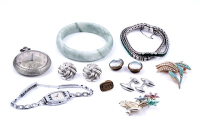 Lot 128 - American Art Deco and other costume jewellery
