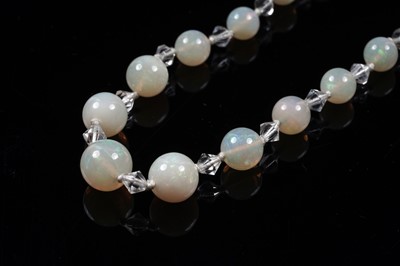 Lot 116 - An early 20th Century opal bead necklace