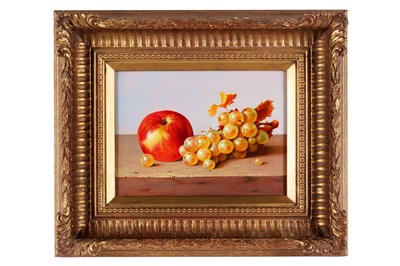 Lot 5 - Balasz Wanyi - Still life with apple and grape | oil