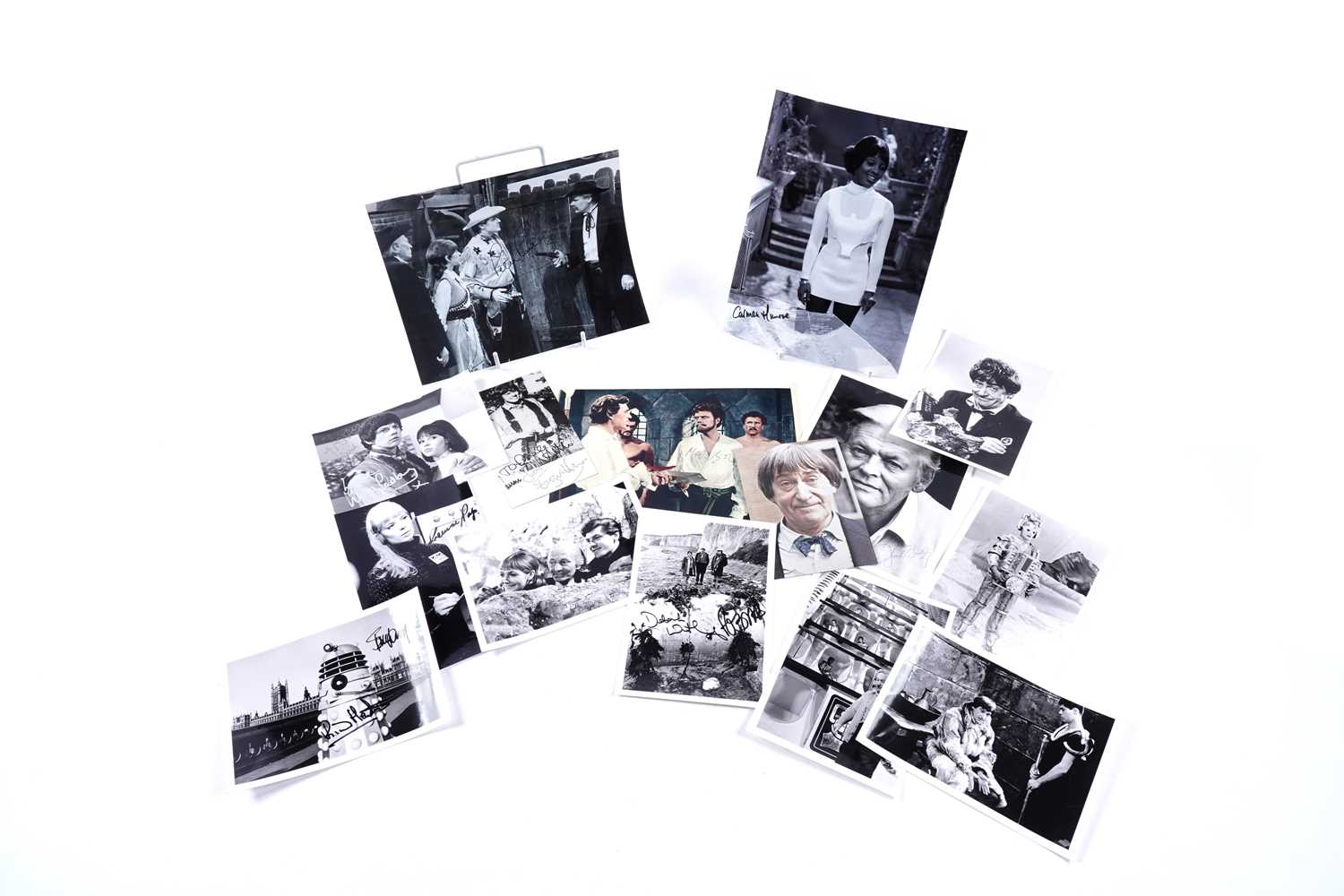 Lot 317 - A collection of Doctor Who signed photographs