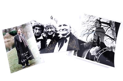 Lot 326 - A collection of signed Doctor Who photographs