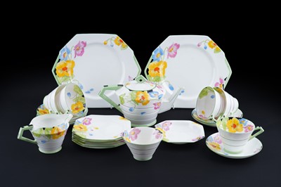 Lot 144 - An Art Deco Paragon 'Iceland Poppy' pattern part tea set